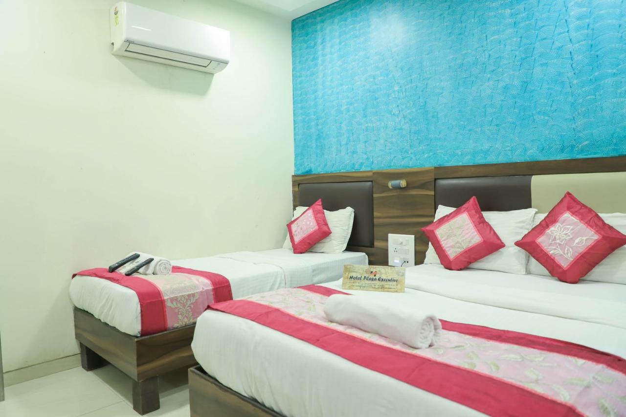 Hotel Plaza Executive - Near Bkc Mumbai Eksteriør bilde