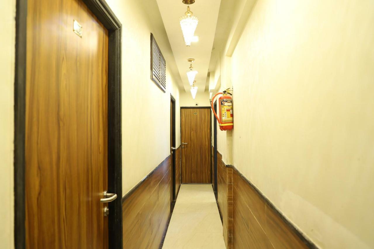Hotel Plaza Executive - Near Bkc Mumbai Eksteriør bilde